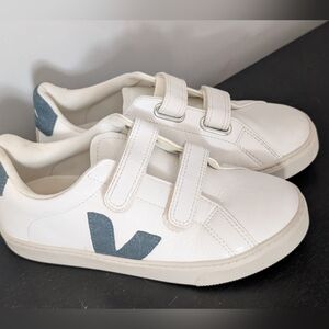 Veja Kids Sneakers